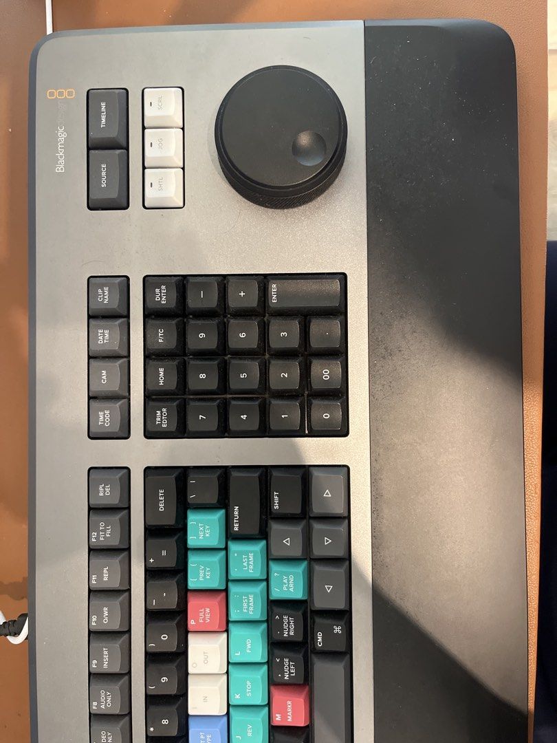 DaVinci Resolve Editor Keyboard Black Magic Design444678406092902402
