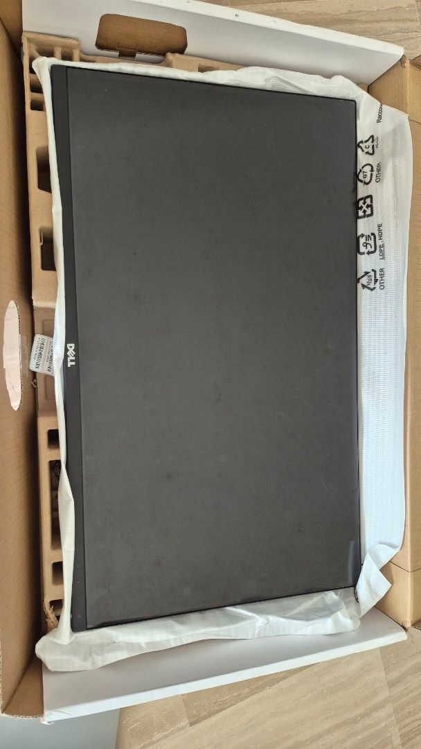 Dell Monitor with Stand444566583725281281
