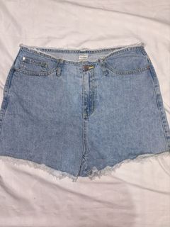 (Category: ) located in . Submitted by russelle5 (Listing ID 1435926253, Image 1). Description: .
