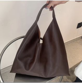 (Category: ) located in . Submitted by shoeeeyu (Listing ID 1435922178, Image 1). Description: .