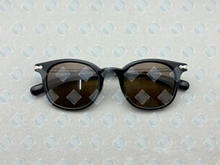 (Category: ) located in . Submitted by lens-frame-sg (Listing ID 1436002893, Image 1). Description: .
