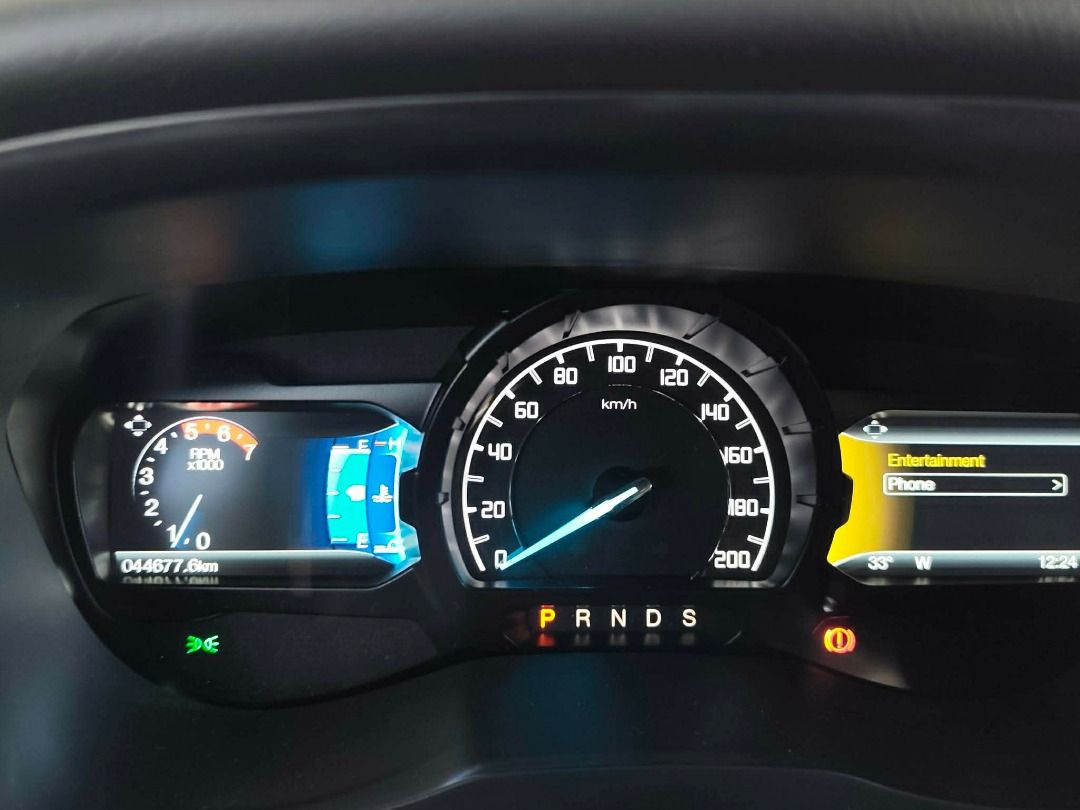 Ford Everest (Category: Used Cars) located in Paranaque City. Submitted by lyjames (Listing ID 1436029942, Image 3). Description: Note: Please read first before inquiring Hindi na ako magrereply kung nandito na ang sagot sa details ng ad. For Sale Ford Everest Titanium 2.2 2017 4x2 First owner ang seller. complete casa records, all stock parts, well maintained, Excellent condition. Friday coding. Low mileage talaga, kahit magdala kayo ng scanner 