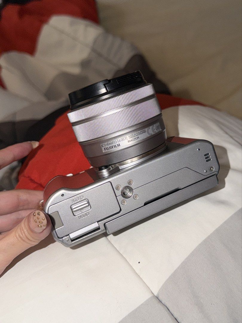 Fujifilm X-A5 Pink Mirrorless Camera (Category: Cameras) located in Taguig. Submitted by jac_declutters (Listing ID 1435936590, Image 2). Description: *°o Fujifilm XA-5 ( Pink) 9g°. P23,799 💟details: 15-45mm lens included touch screen wifi transfer body condition: 9.8/10 no issues Rfs: I don't really use this cam that much and I have an xt30 inclusions: original battery, original charger, kit lens, lens cap - Makati mod: j&t | Ibc | lalamove mop