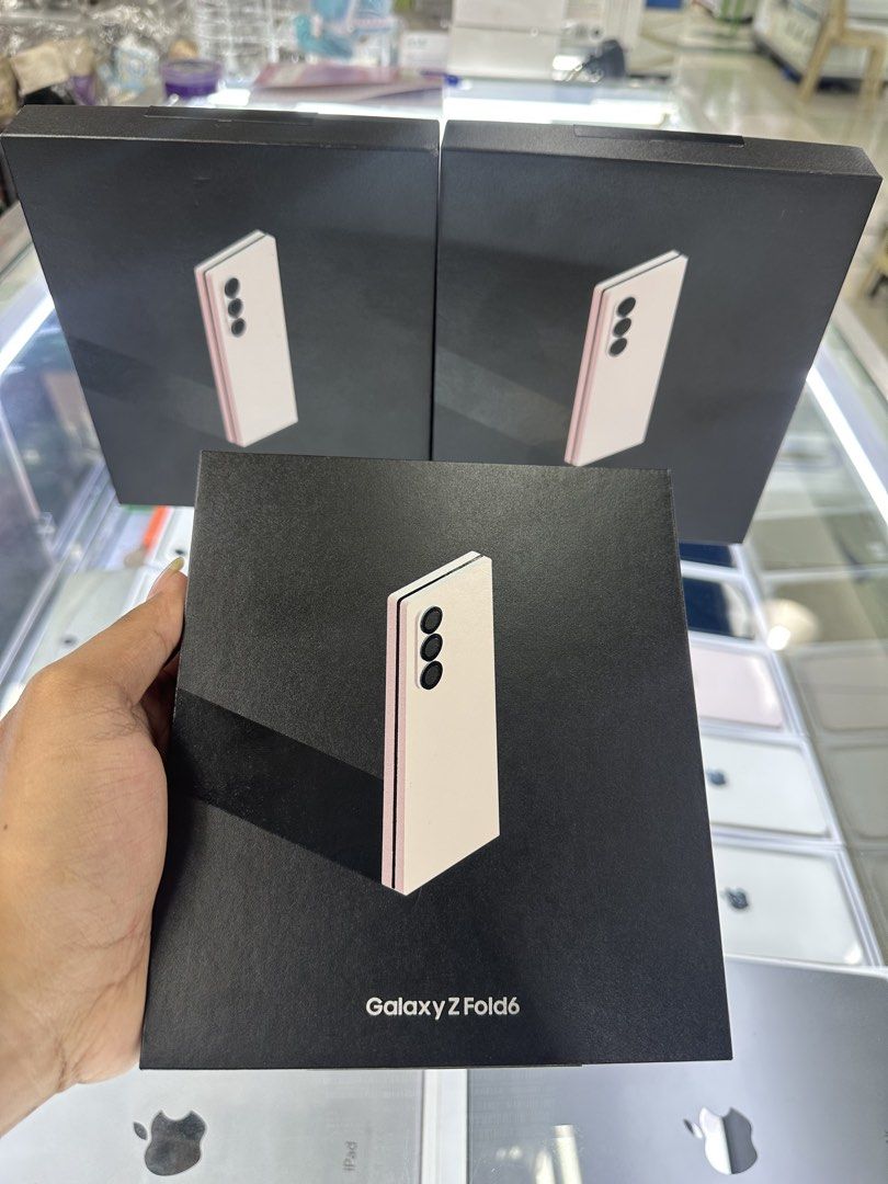 GALAXY Z FOLD 6 5G (Category: Samsung) located in Manila. Submitted by alinortaut09995 (Listing ID 1436018483, Image 2). Description: 📱 Samsung Galaxy Z Fold 6 (Brandnew Sealed) ✔️ Openline (NTC Variant) ✔️ 1 Year Warranty sa Samsung Service Center ✔️ Brandnew / Sealed / Legit 💰 Price: • 256GB – ₱45,000 • 512GB – ₱55,000 🔄 Open for swap + cash (depende sa unit) 📍 With physical store: Greenhills Mall, 2nd Floor Phone Area – Stall W-6 📩 PM for