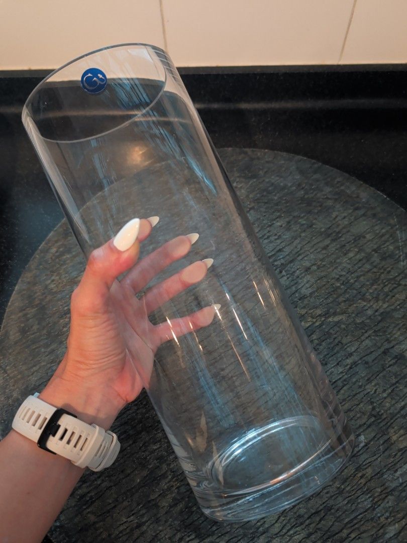Glass Vase444878523320258560