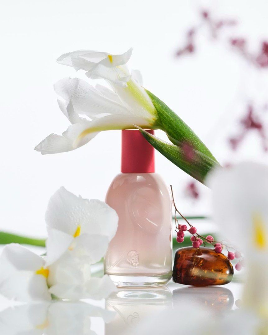 Glossier You Eau de Parfum 50ml (Category: Fragrance & Deodorants) located in Manila. Submitted by arianev (Listing ID 1435922748, Image 1). Description: - Glossier You Eau de Parfum - 50ml.