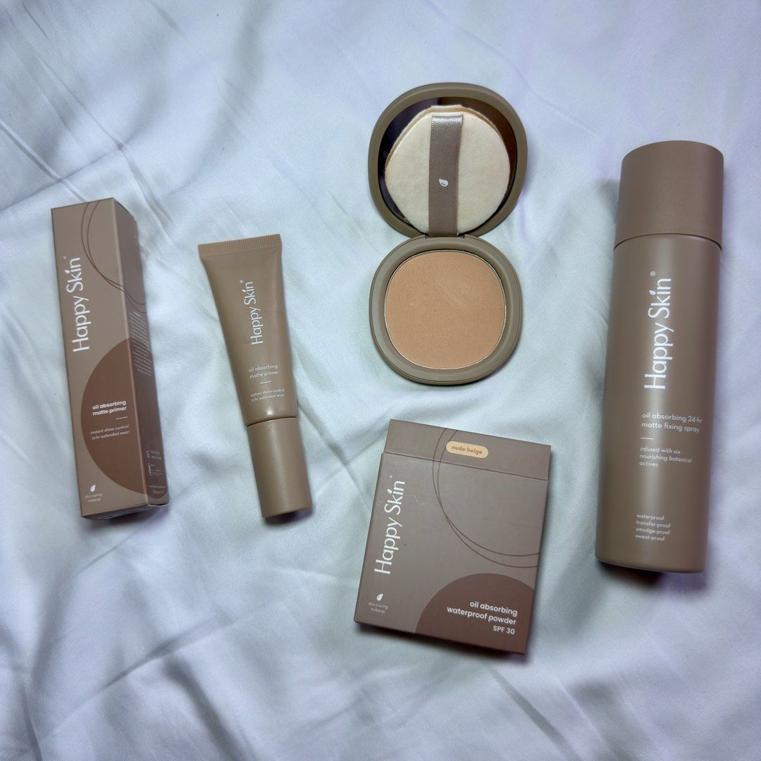 Happy Skin Active Wear Base Lock Makeup Set (Category: Makeup) located in Paranaque City. Submitted by _mrs.j (Listing ID 1435927323, Image 2). Description: - Happy Skin Matte Set for a flawless finish. - ‼️ It’s very effective! Wear tested after pilates and gym session and it still held up despite of my very oily and sweaty skin - Oil Absorbing Matte Primer - ₱700 - Oil Absorbing Waterproof Powder SPF 30 (Nude Beige) ₱600 - Oil Absorbing 24H Mat