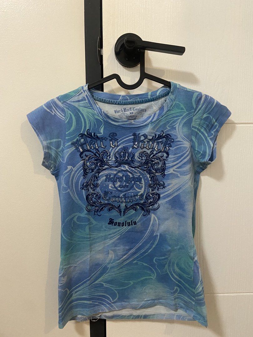 Hard Rock Cafe Hawaii Vintage Top (Category: Shirts) located in Calamba. Submitted by jrclldc (Listing ID 1436018754, Image 1). Description: fit: XS to S frames issue/s: 2 pinholes (see close up pics) 📍loc: nuvali, laguna 💵 mop: gcash/bank to bank 📦 mod: lalamove (sdd), j&t, lbc, or meetup (around nuvali area) note: check for close up pics for items with issues. BUY AT YOUR OWN RISK. all items are non-refundable. .