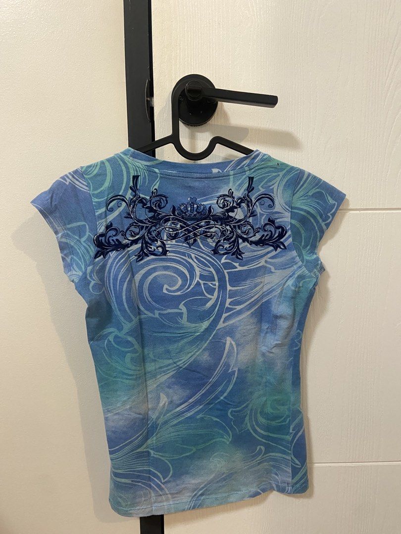Hard Rock Cafe Hawaii Vintage Top (Category: Shirts) located in Calamba. Submitted by jrclldc (Listing ID 1436018754, Image 2). Description: fit: XS to S frames issue/s: 2 pinholes (see close up pics) 📍loc: nuvali, laguna 💵 mop: gcash/bank to bank 📦 mod: lalamove (sdd), j&t, lbc, or meetup (around nuvali area) note: check for close up pics for items with issues. BUY AT YOUR OWN RISK. all items are non-refundable. .