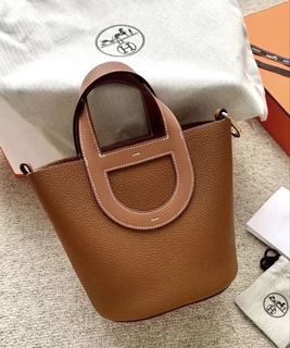 （分類：）位於 。 由 lc.luxury 提交（商品編號 1436028372，圖片 1）。簡介： 。