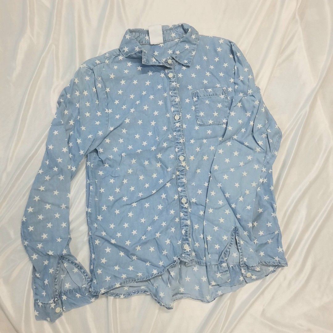 H&M Denim Stars Polo (Category: Blouses) located in Manila. Submitted by 9jstn22 (Listing ID 1436012735, Image 2). Description: Size: US 13-14 yrs (fits S-M) No flaw Message me for more pictures Can give discount if will get 3 or more items MOP: GCash MOD: J&T/Lalamove.
