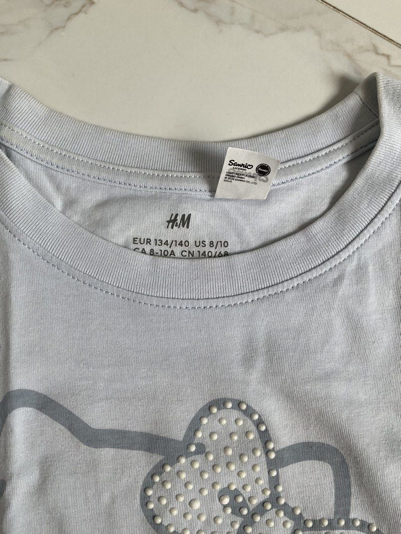 H&M Hello Kitty Shirt (Category: Shirts) located in Manila. Submitted by closetarchivebyaz (Listing ID 1435943148, Image 2). Description: - kids section but fits to small frame girlies - worn once .