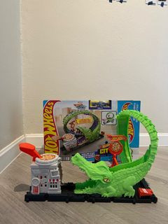 (Category: ) located in . Submitted by yvonneten (Listing ID 1435980876, Image 1). Description: .