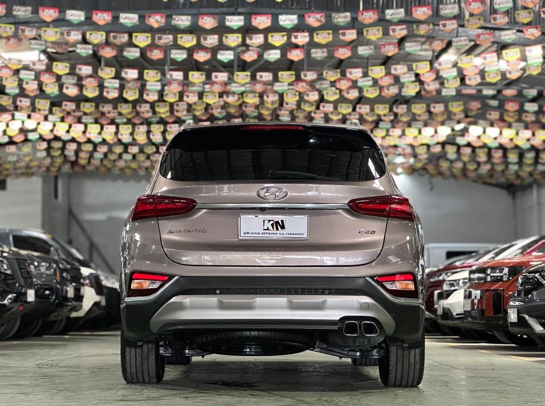 Hyundai Santa Fe GLS Auto (Category: Used Cars) located in Marikina City. Submitted by wensonkngf (Listing ID 1436009743, Image 2). Description: 2020 Hyundai Santa Fe GLS 2.2l CRDi 4x2 Diesel A/T 🚘 100% Accident & flood-free 📄 100% Verified documents 🧭 100% Untampered odometer 🅿️1,178,000 Sample Financing Computation: Downpayment: 235,600 (20%) 4 years: 33,502 Unit Details: ✳️1st owned ✳️Ending Plate no: 0 ✳️7-Seater SUV ✳️2.2L, CRDi Diesel E