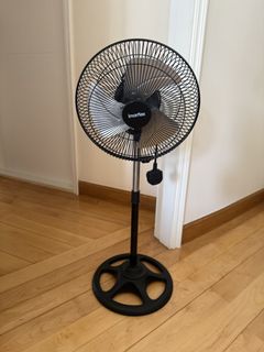 （分類：）位於 。 由 amyqutaish 提交（商品編號 1435956514，圖片 1）。簡介： 。