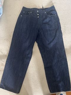 （分類：）位於 。 由 kai0929 提交（商品編號 1435931971，圖片 1）。簡介： 。