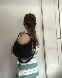 （分類：）位於 。 由 abcnini 提交（商品編號 1435952724，圖片 1）。簡介： 。