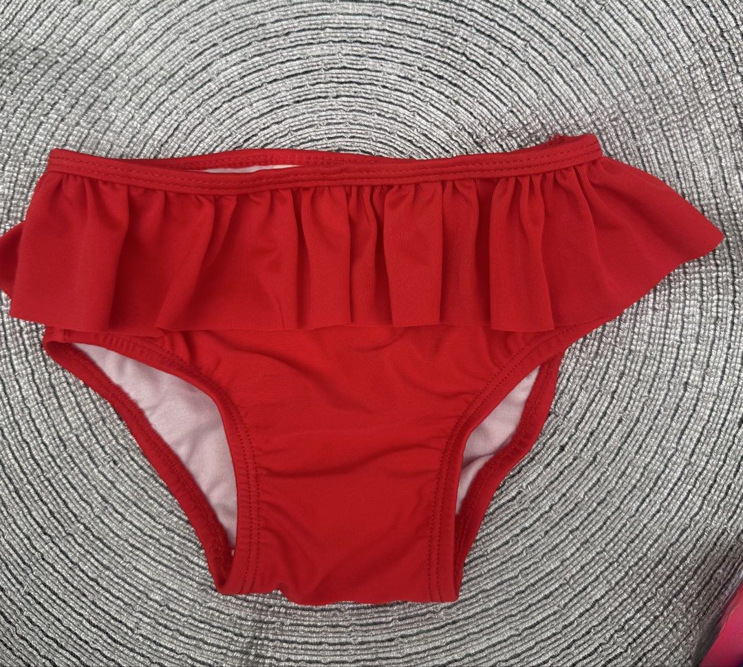 Lady Bug 2 Piece Swimsuit 6-9 Months (Category: Babies & Kids Fashion) located in Quezon City. Submitted by Tasi671 (Listing ID 1436079864, Image 2). Description: Imported from America 🇺🇸 American Brand Like New.