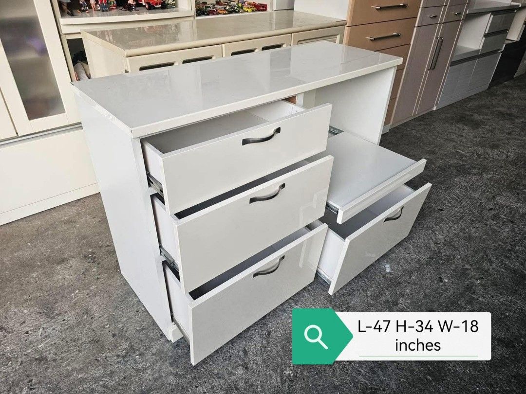 Lateral Kitchen Cabinet (Category: Shelves, Cabinets & Racks) located in Quezon City. Submitted by sheenkma (Listing ID 1435970297, Image 3). Description: Lateral Kitchen Cabinet‼️₱7,800‼️ -->Duco Finish -->L-47 H-34 W-18 inches -->Laminated -->Compress & Mdf Back 🪵 -->Scratches As-is! Location: 40 Aplaya St Napocor Vill. Tandang Sora Quezon City. For inquiry please Pm us or Call. 09066885859.