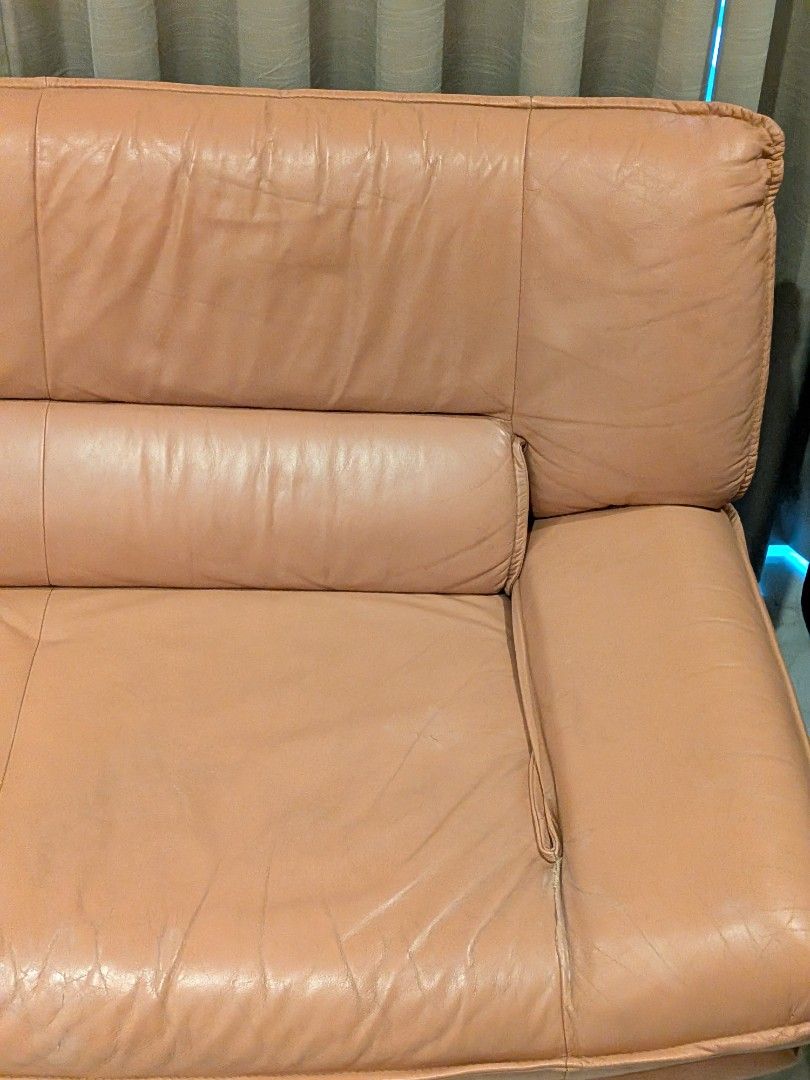 Leather Sofa - Peach (Category: Sofas) located in Angono. Submitted by arrowwhy (Listing ID 1436009499, Image 3). Description: - Peach-colored leather sofa - Includes back support - armrests - some signs of use pick up near S&R Shaw.