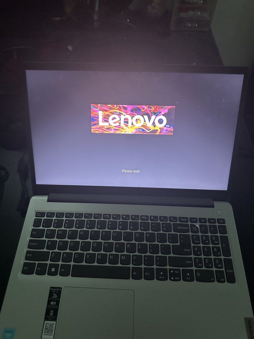 Lenovo Laptop - Like New Condition444558334965862401