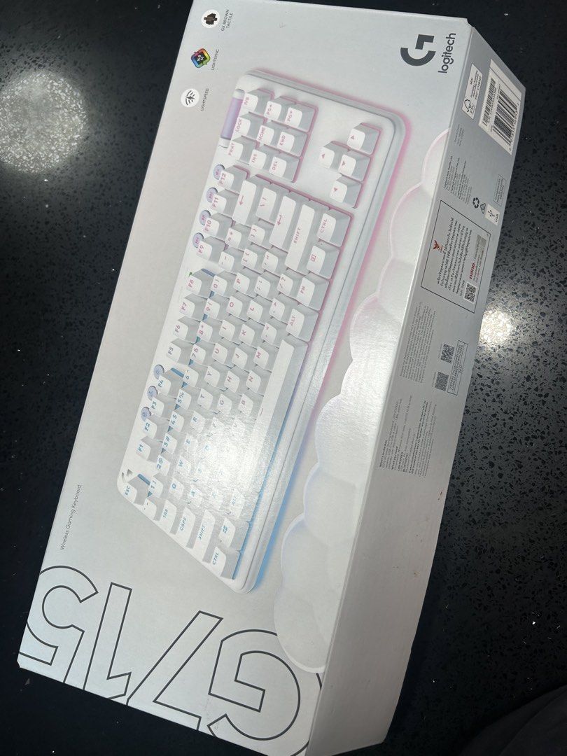 Logitech G715 Wireless Gaming Keyboard - White445054435030487044