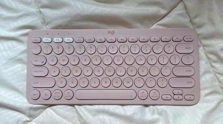 Logitech K380 Wireless Keyboard - Rose445054437074544640