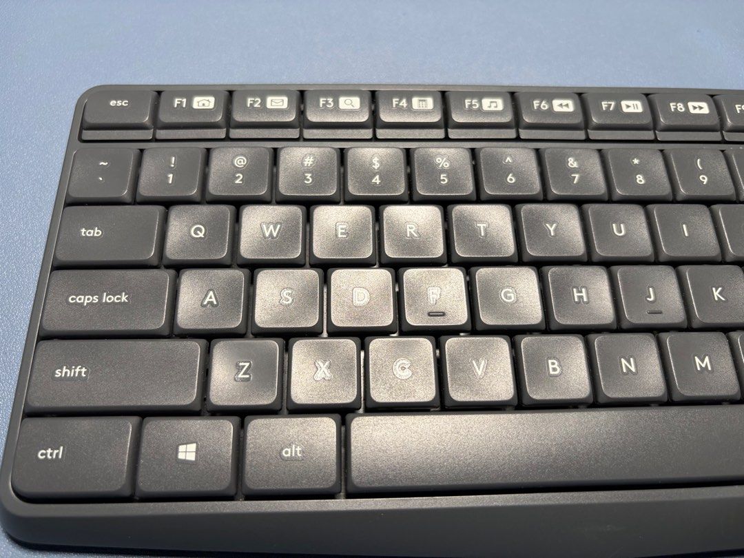 Logitech MK235 Wireless Keyboard and Mouse Combo444794478433423361