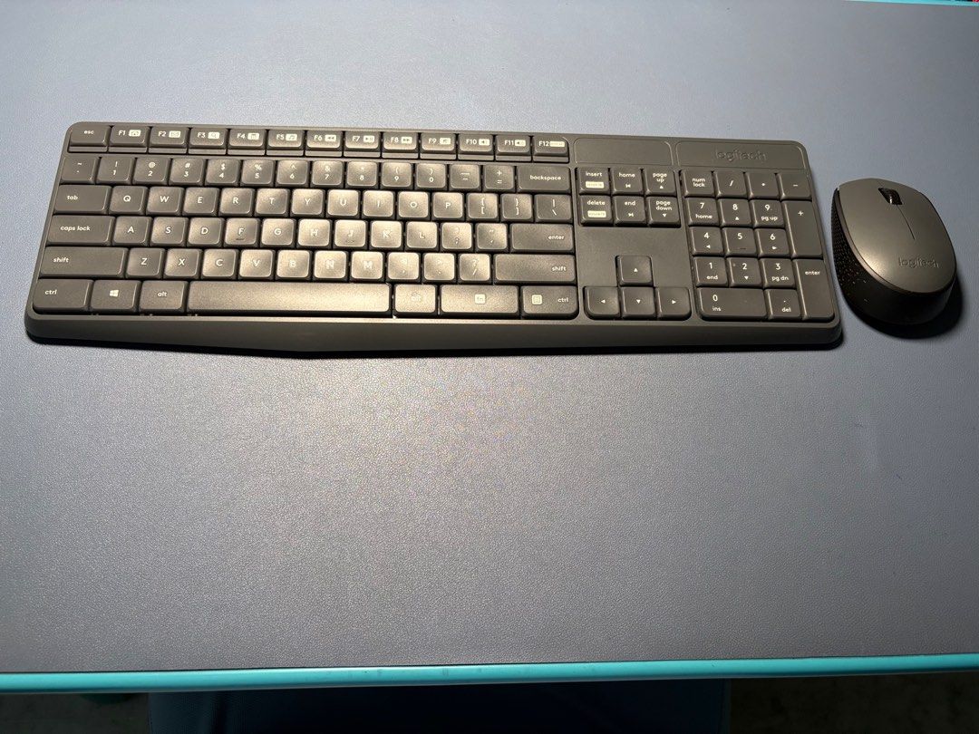Logitech MK235 Wireless Keyboard and Mouse Combo444794478433423360