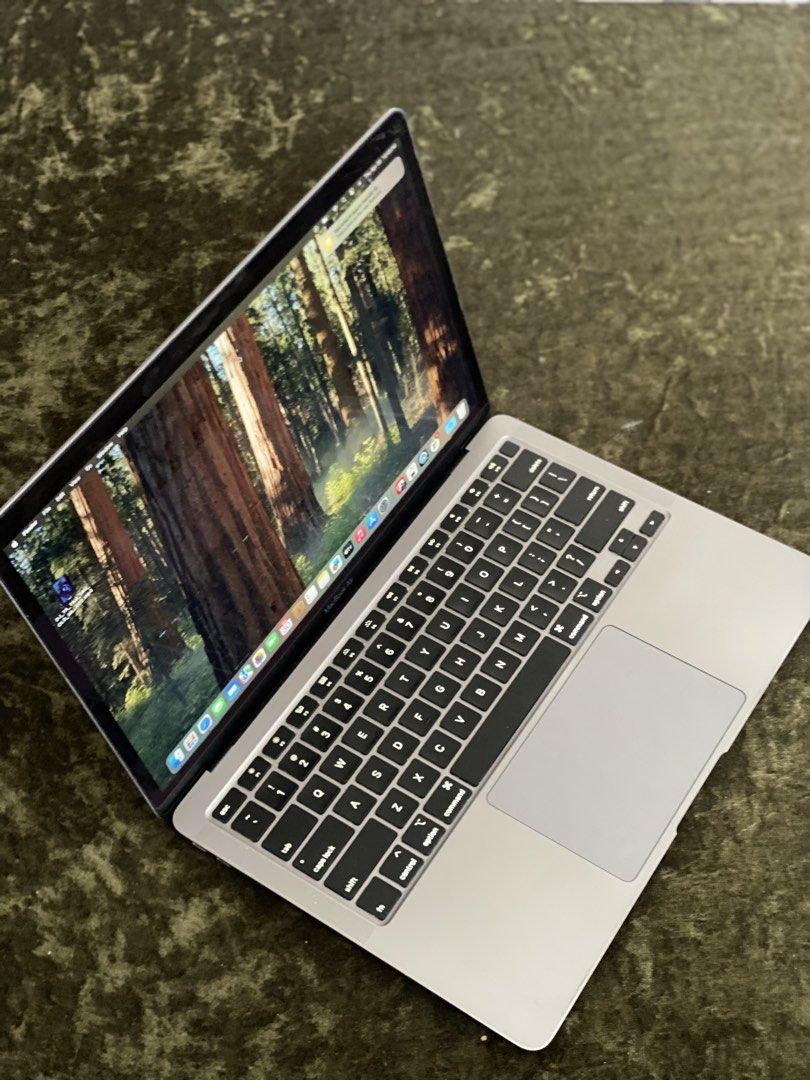 Macbook air 2020 intel core i3 8gb ram 256ssd (Category: Laptops & Notebooks) located in Manila. Submitted by ayamindalano (Listing ID 1436017076, Image 3). Description: Macbook air 2020 Intel core i3 8gb ram 256ssd Space grey color iOS sequoia No issue No scratches No dents Check first upon meet up Can do meet up around metro manila Can do cop/cod via lbc.