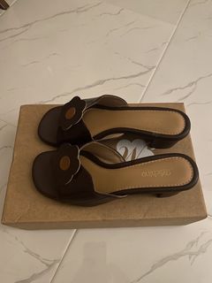 (Category: ) located in . Submitted by thedcloset_ (Listing ID 1436026629, Image 1). Description: .