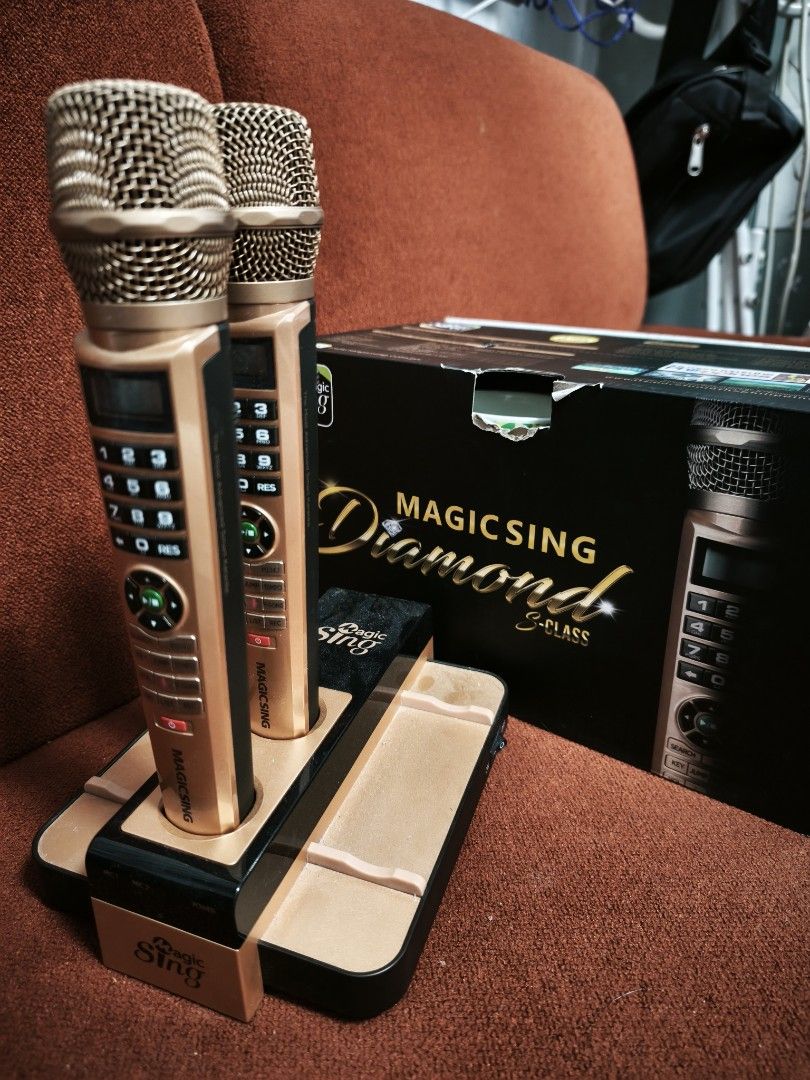 MAGIC SING KARAOKE E5 (Category: Microphones) located in Pasig City. Submitted by safebear_52fee3 (Listing ID 1436061645, Image 1). Description: 🎤✨ FOR SALE: MAGIC SING KARAOKE E5 ✨🎤 Perfect sa bonding, inuman, family gatherings, o kahit trip mo lang kumanta anytime! 😍 ✅ Complete Set na! ✔️ Base Unit ✔️ 2 Wireless Microphones ✔️ Remote Controller ✔️ HDMI Cable / RCA Cable ✔️ Song Book + Quick Guide ✔️ Carry Bag ✔️ With FREE 90 days streaming s