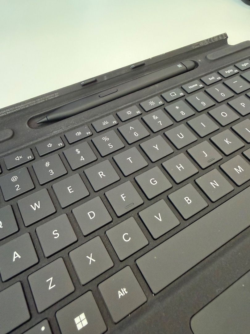 Microsoft Surface Pro 512GB with Keyboard444557377793566723
