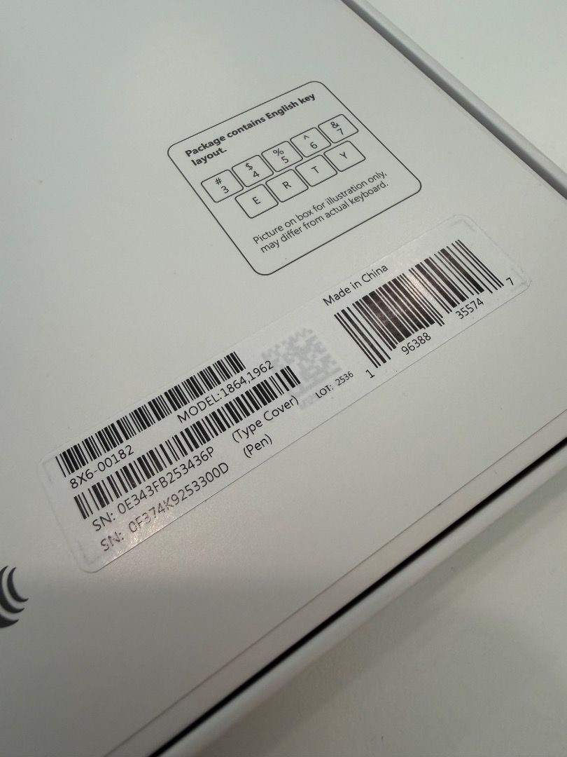 Microsoft Surface Pro 512GB with Keyboard444557377793566726
