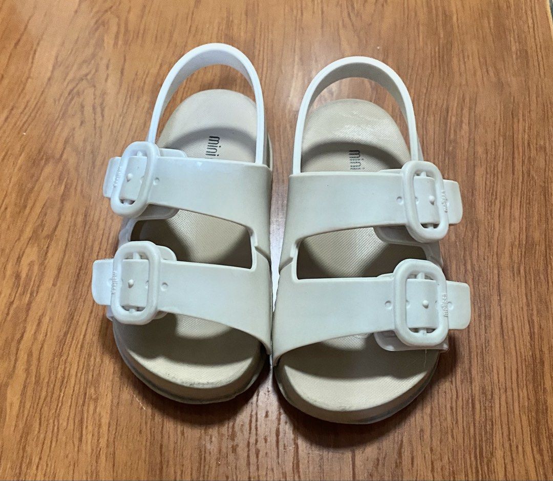 Mini Melissa U.S Size -8 (Category: Babies & Kids Fashion) located in Quezon City. Submitted by the_jc-store. (Listing ID 1436021706, Image 2). Description: .