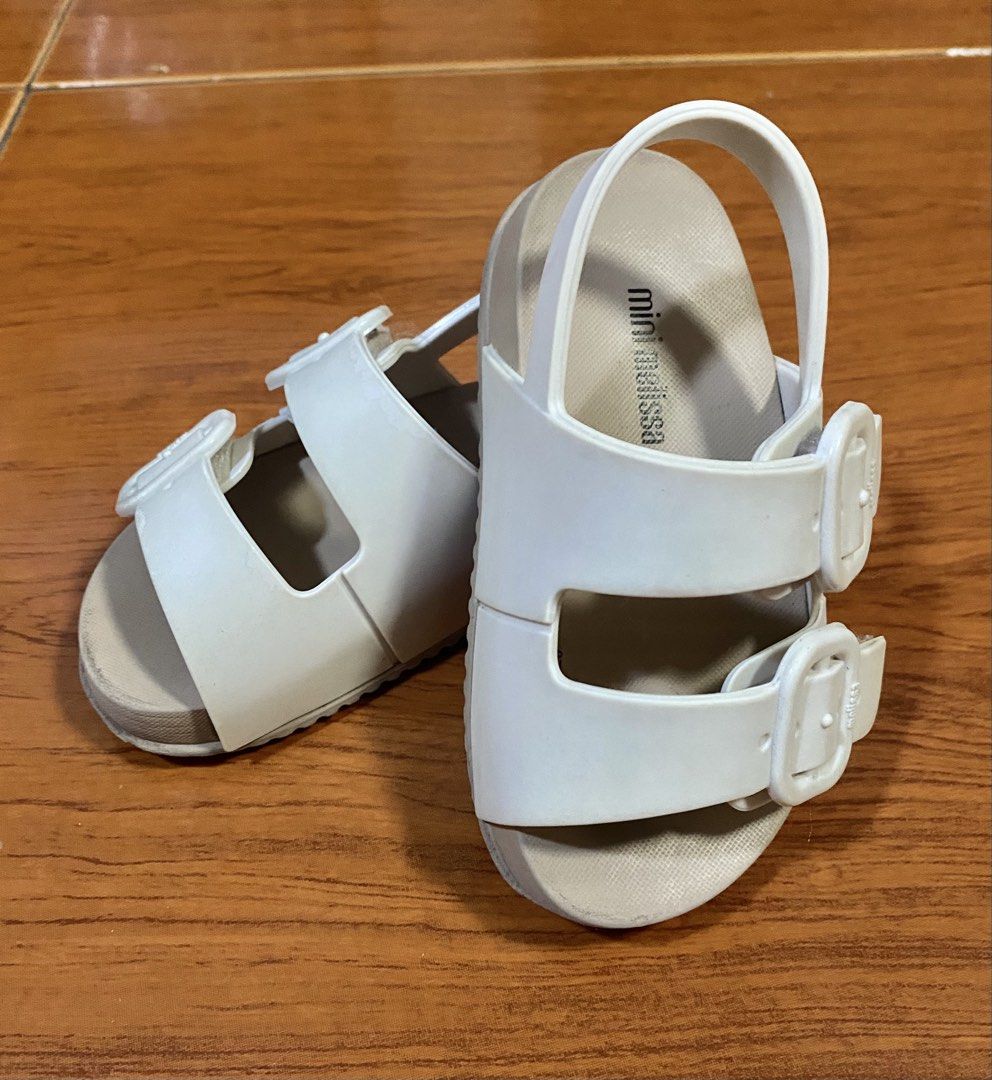 Mini Melissa U.S Size -8 (Category: Babies & Kids Fashion) located in Quezon City. Submitted by the_jc-store. (Listing ID 1436021706, Image 3). Description: .