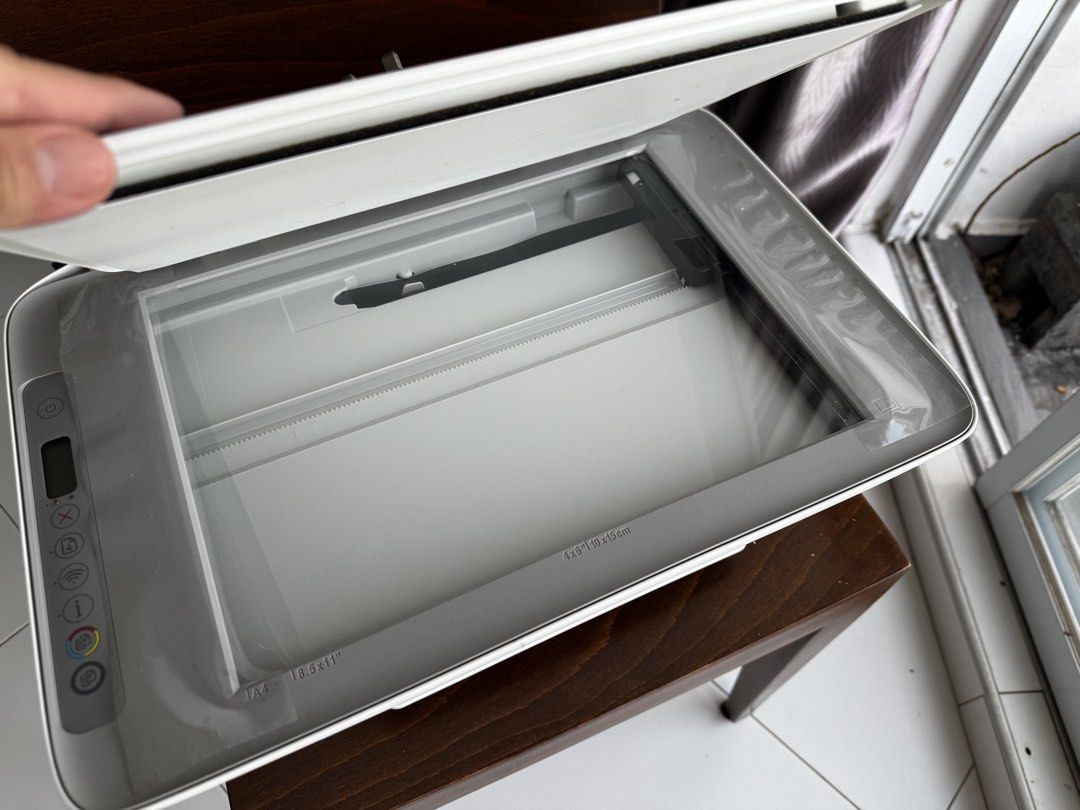[MOVING OUT CLEARANCE] HP DESKJET PRINTER444569244581253122