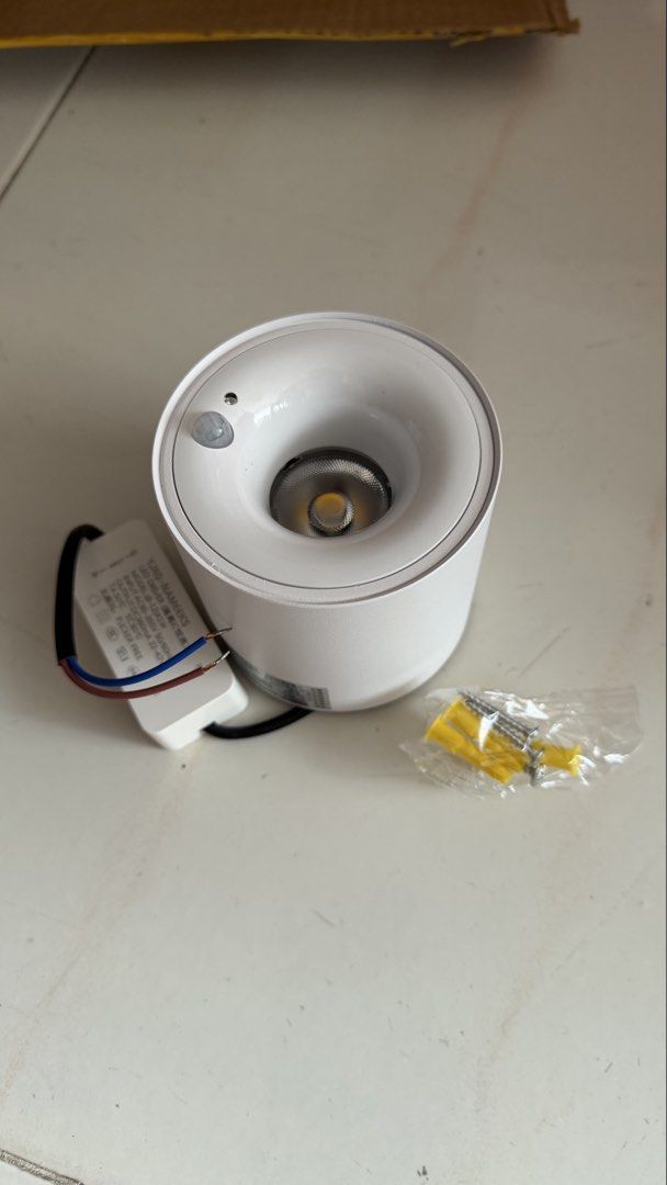 NAMEEKS LED with Motion Sensor