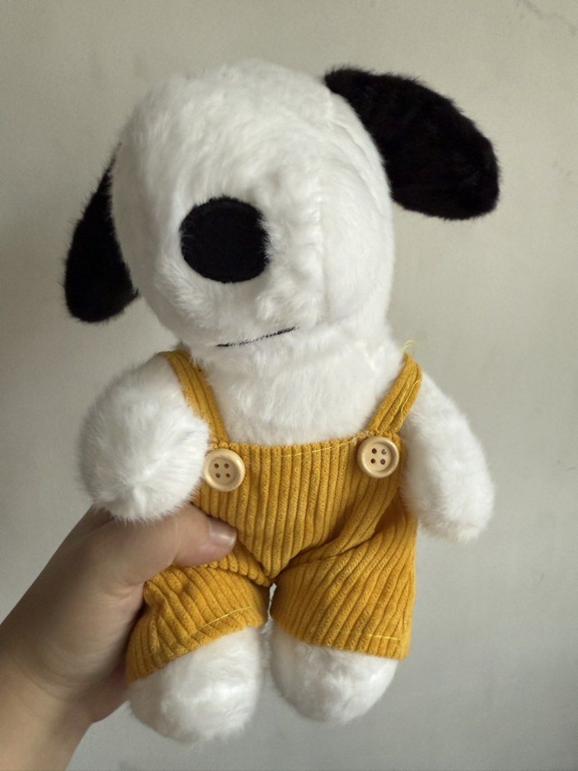 NEW! 8in Snoopy stuffed toy - yellow (Category: Plushies & Soft Toys) located in Makati City. Submitted by shopshophooray.ph (Listing ID 1436061494, Image 2). Description: Snoopy stuffed toy - yellow - P299 - brand new - material is really of premium quality - great to give as gift - excellent condition - no rips , stains or tears - color yellow - 8inches height Pay: bdo bpi or gcash Pickup: Evangelista Makati Ship: P65 courier c/o buyer .