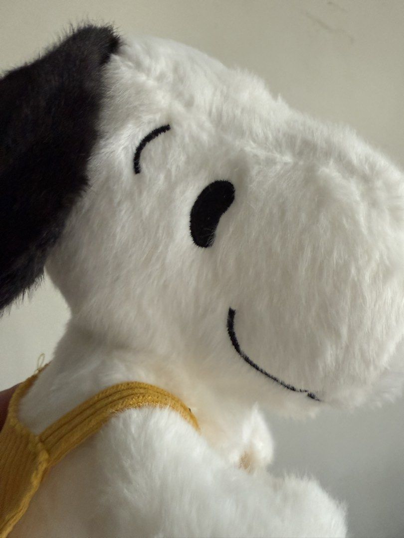 NEW! 8in Snoopy stuffed toy - yellow (Category: Plushies & Soft Toys) located in Makati City. Submitted by shopshophooray.ph (Listing ID 1436061494, Image 3). Description: Snoopy stuffed toy - yellow - P299 - brand new - material is really of premium quality - great to give as gift - excellent condition - no rips , stains or tears - color yellow - 8inches height Pay: bdo bpi or gcash Pickup: Evangelista Makati Ship: P65 courier c/o buyer .