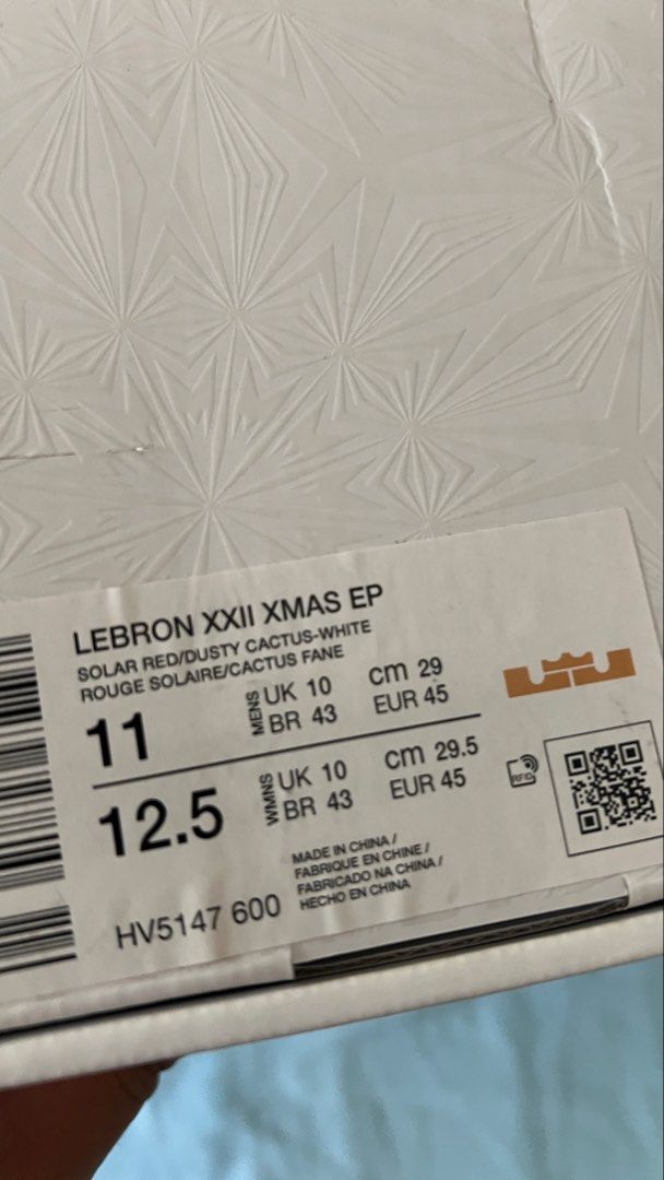Sale just for today! Nike LeBron XXII XMAS EP (Category: Sneakers) located in Baguio. Submitted by tianothe13 (Listing ID 1435923791, Image 3). Description: - Nike LeBron XXII XMAS EP sneakers - Color: White base with red and teal accents - Size: US 11 Brand new Price: 5800 shipped (SRP: 10295) Via J&T.