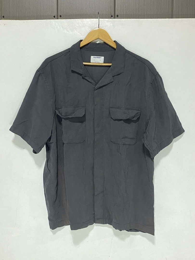Old Navy Cargo Polo (Category: Tshirts & Polo Shirts ) located in General Natividad. Submitted by jaygo02 (Listing ID 1435953150, Image 1). Description: fits 2XL 25 x 30 Color rate: 9/10 Issue/s: Faded lines 📍Nueva Ecija 📌washed 📌color may vary due to lighting 📌shipping via jnt express.