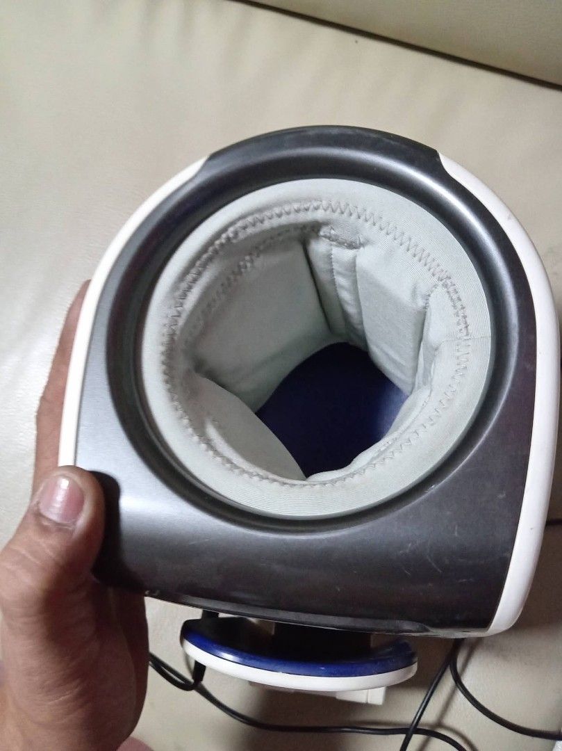 Omron HEM-1025 Blood Pressure Monitor (Category: Health Monitors & Weighing Scales) located in Bacoor. Submitted by jeoso (Listing ID 1435957961, Image 3). Description: Description:High-end, easy-to-use Omron HEM-1025. No need to wrap a cuff—just insert your arm into the built-in sleeve for a perfect, accurate reading every time. Perfect for seniors or those who want hospital-grade precision at home.Key Features:Built-in Cuff: Ensures correct arm