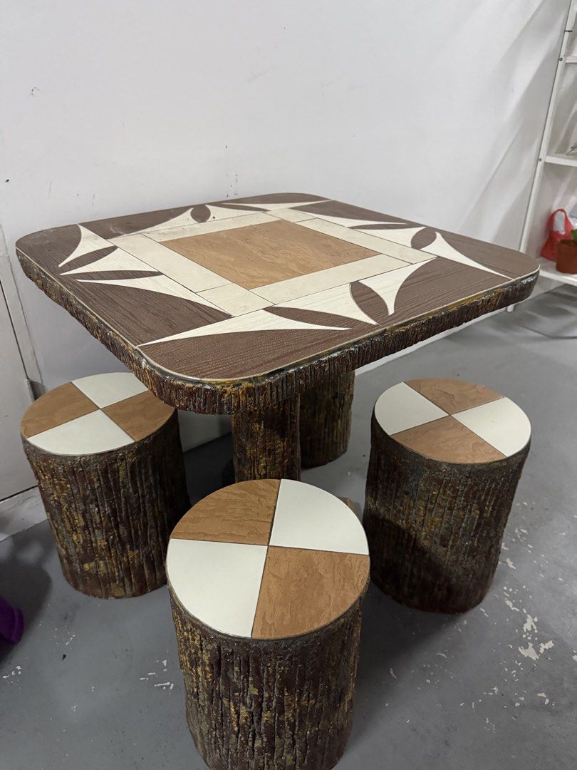 Outdoor table
