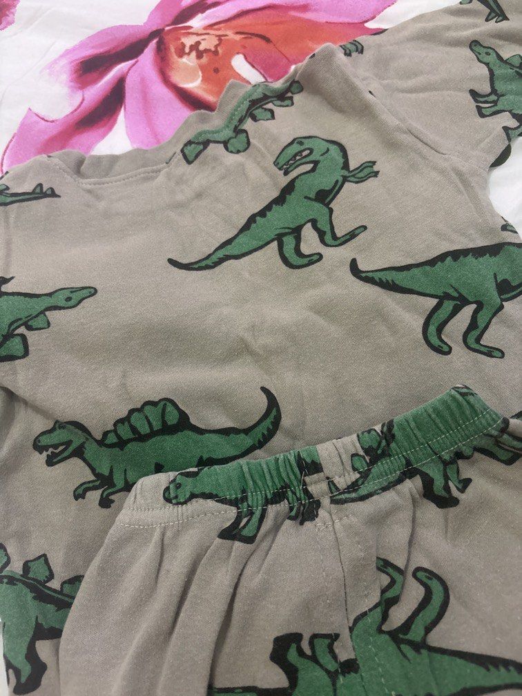 Pijamas (Category: Babies & Kids Fashion) located in Nilai. Submitted by nrsbirah (Listing ID 1435971821, Image 3). Description: .