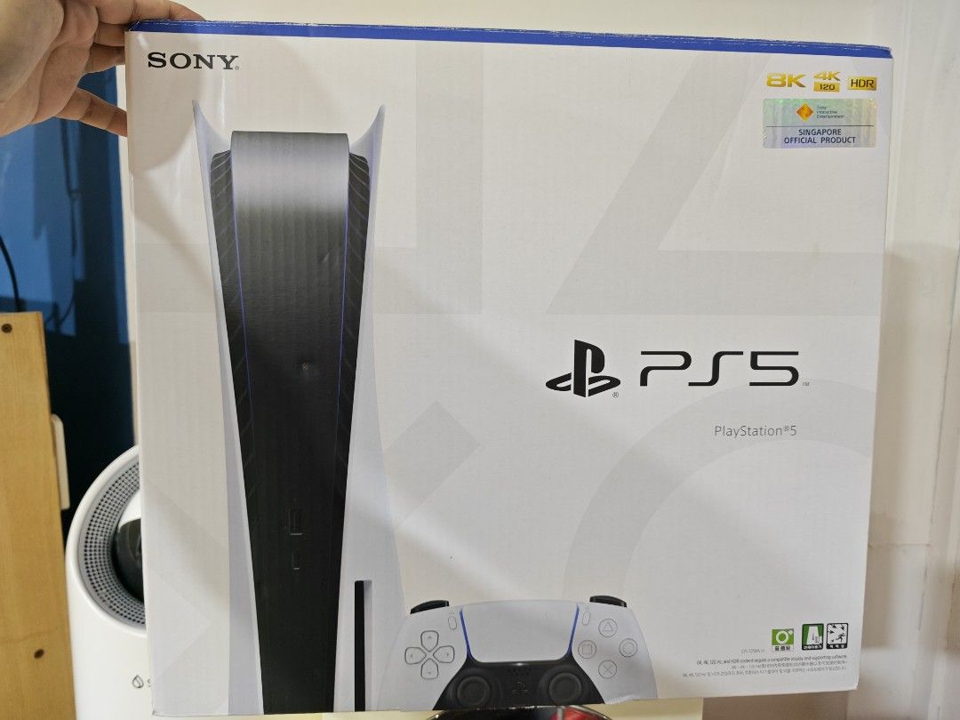 PS5 disk version with 2 controller. (Category: PlayStation) located in Singapore. Submitted by -kurisu- (Listing ID 1436057022, Image 2). Description: underutilized PS5 disk version include 2 original controller. 3 games..