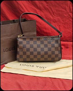 (Category: ) located in . Submitted by bagluxers_haven (Listing ID 1436010986, Image 1). Description: .