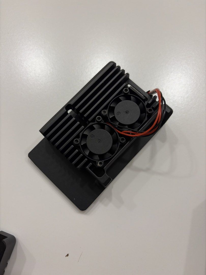 Raspberry Pi 4 Model B with Argon ONE Case445048285530705923
