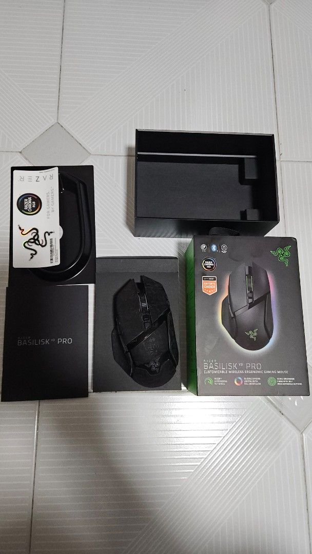 Razer Basilisk V3 Pro Wireless Gaming Mouse445055339007856640