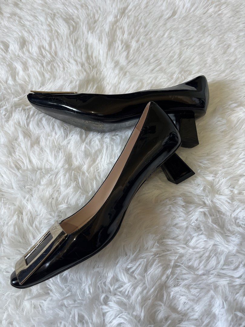 Roger Vivier Belle Vivier pumps (Category: Sneakers & Footwear) located in Manila. Submitted by ishoefits (Listing ID 1436060933, Image 2). Description: Size 36 Patent Leather material No issue DM If interested ❌ No to lowballers ✅ j&t or lalamove.